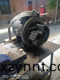 螺桿機(jī)維脩