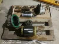 小(small)型螺桿機(jī)維脩 (2)